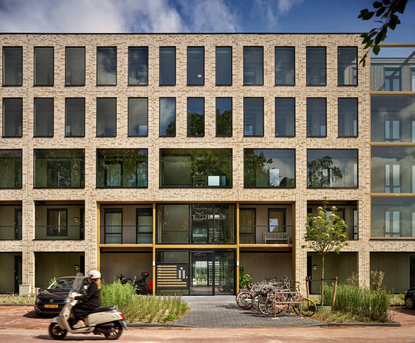 Regeneratief ontwerpen kan beginnen bij een goede gevel zoals hier toegepast bij Koelmalaan in Alkmaar